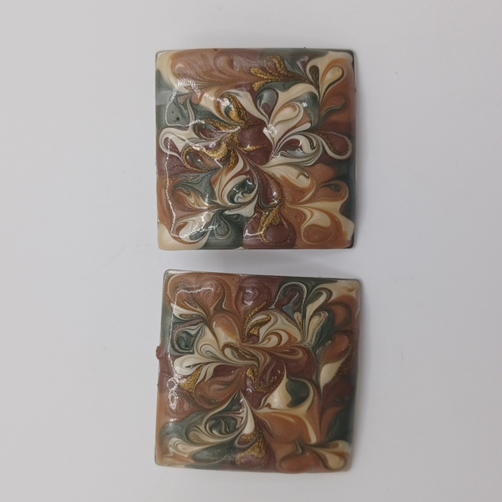 Natural Colored Swirled Clip on Earrings - Picture 4 of 5